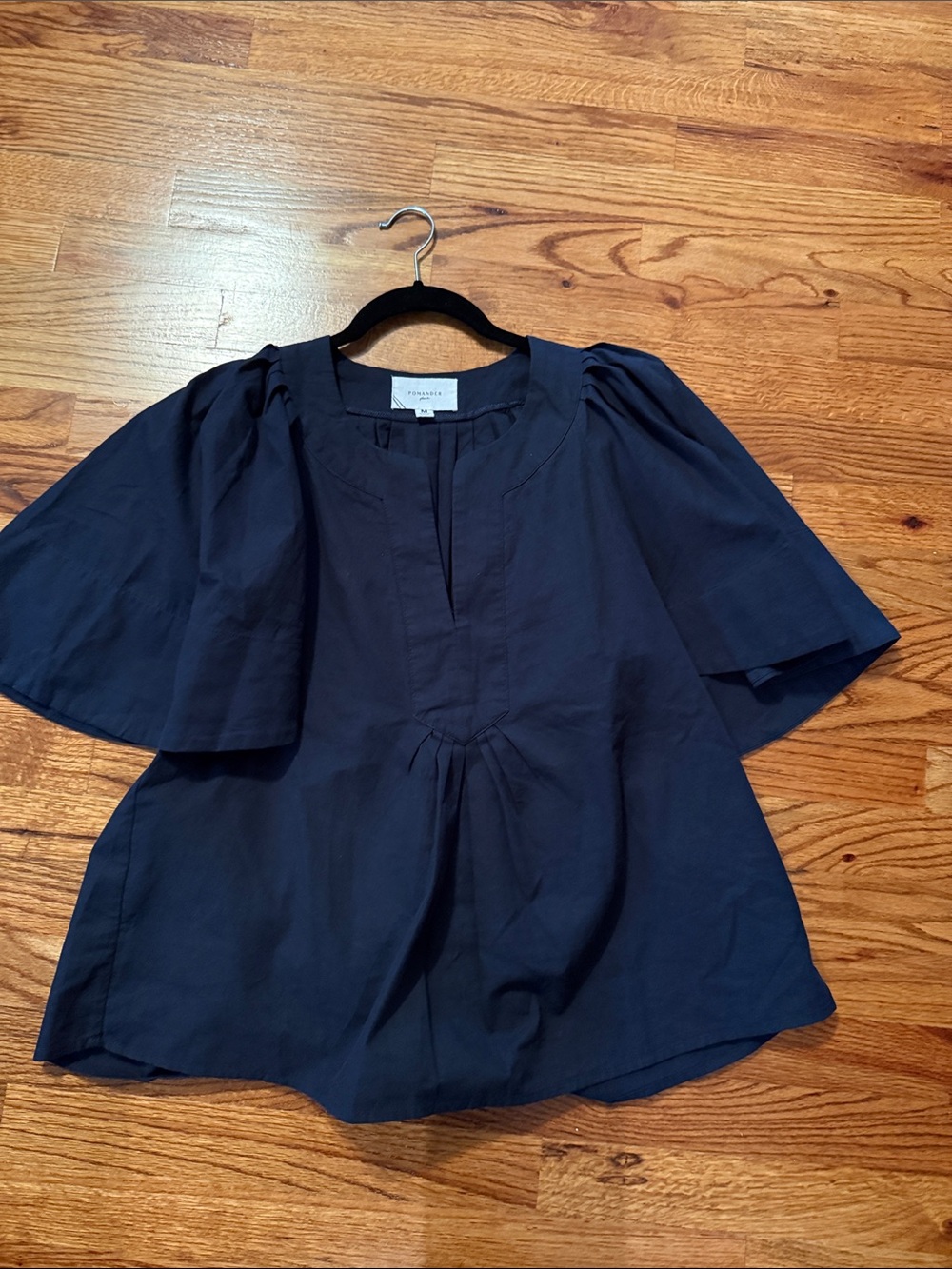 Pomander Place by Tuckernuck Navy Blue Finley Flutter Sleeve Top size M Blouse